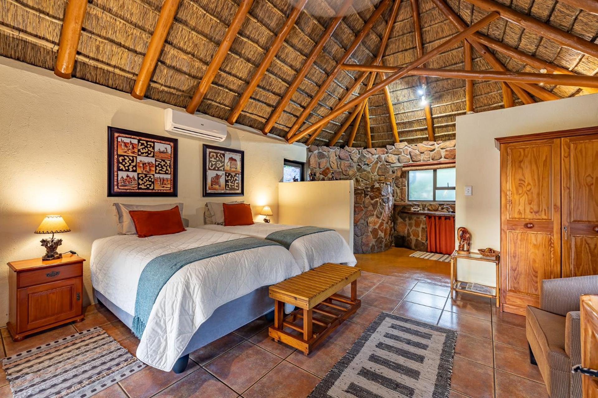 Iketla Lodge Ohrigstad Bagian luar foto